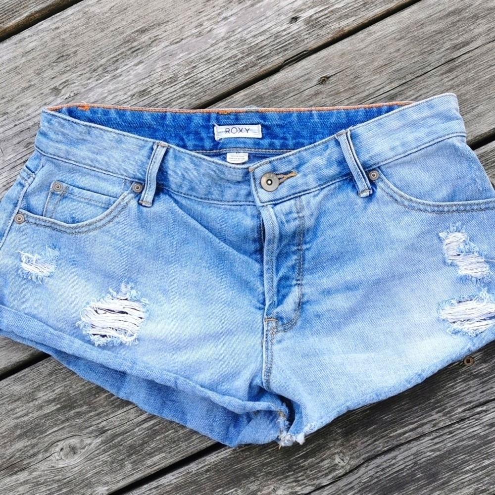 Roxy denim distressed short shorts. Size 27. EUC